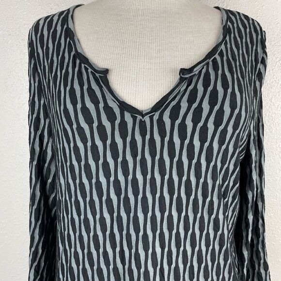Passports Tunic Top Size S EUC - Picture 3 of 8